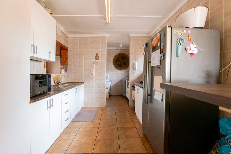 5 Bedroom Property for Sale in Vredenburg Western Cape